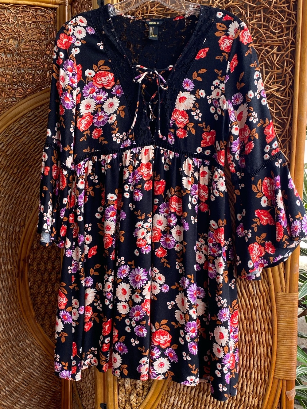 Forever 21 Black Floral Lace Mini Dress 
Excellent Condition